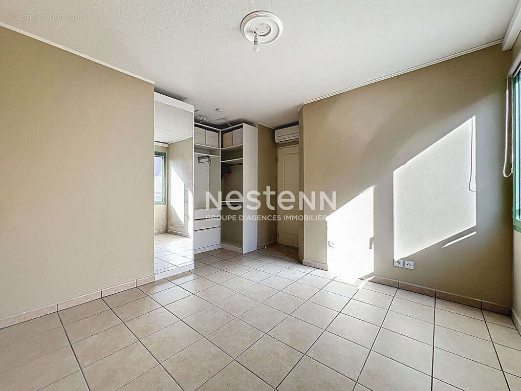 Appartement à VALLAURIS