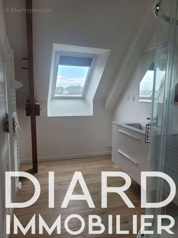 Appartement à DOMAGNE