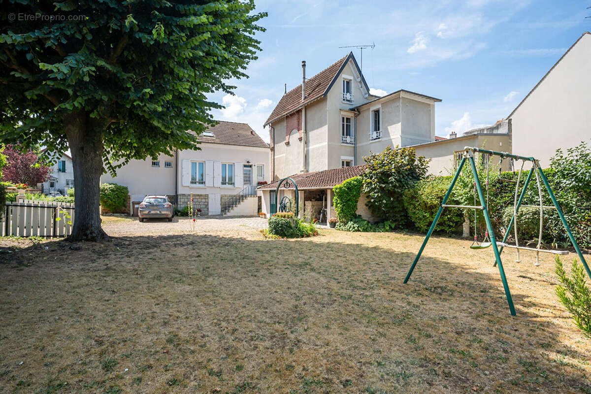 Maison Montesson 8 pièce(s) 163.14 m2 - photo 16