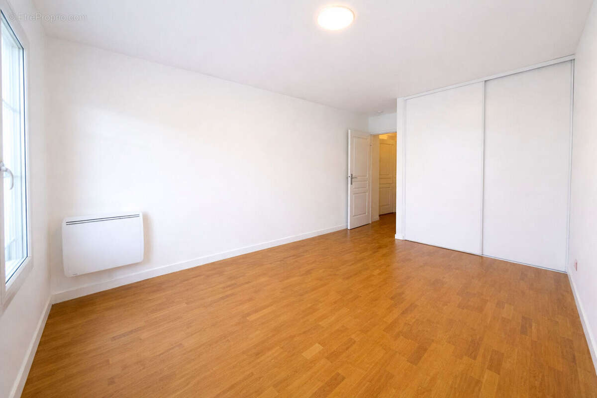 Appartement à EMERAINVILLE