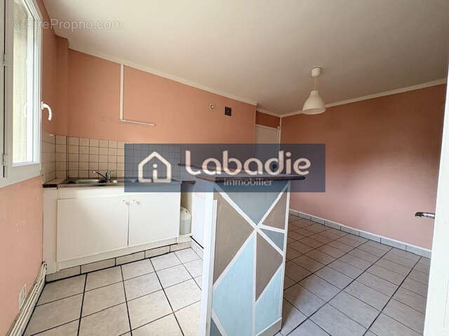 Appartement 3 pièces Vire-Normandie 50m2 - photo 2