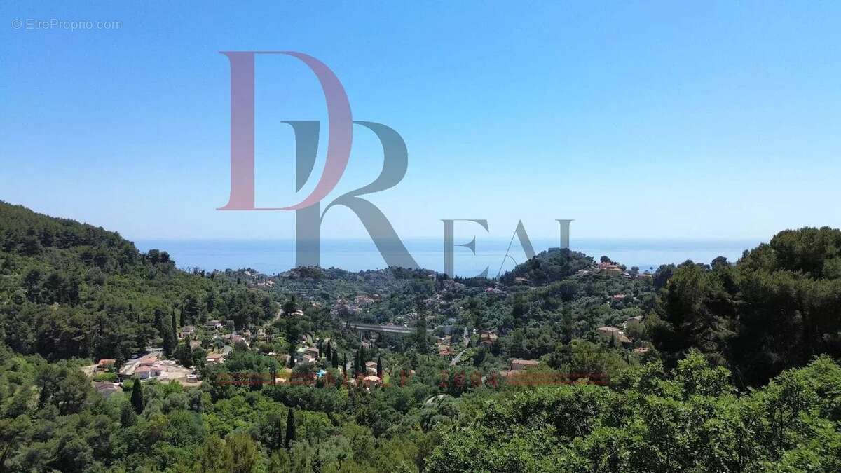 Appartement à CASTELLAR