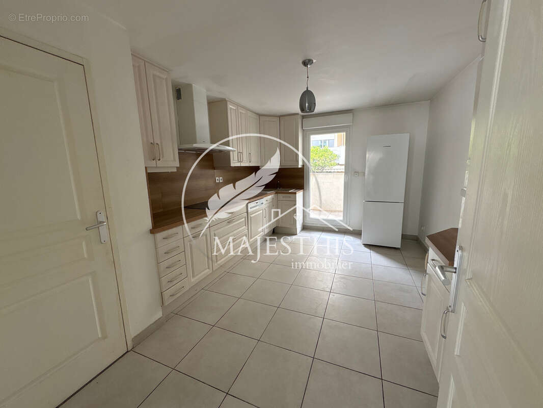 Appartement à HYERES