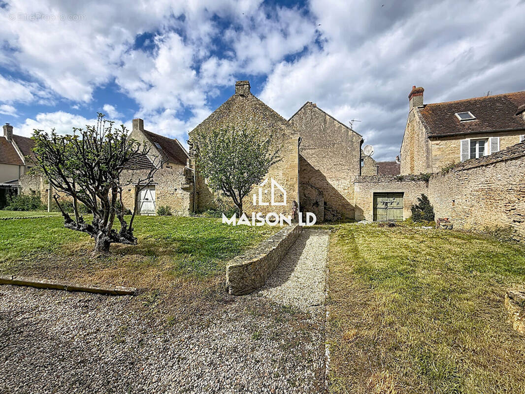 Maison à BERNIERES-SUR-MER