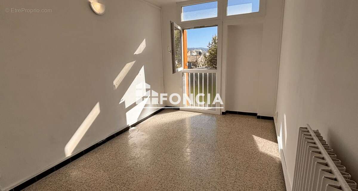 Appartement à MARSEILLE-15E