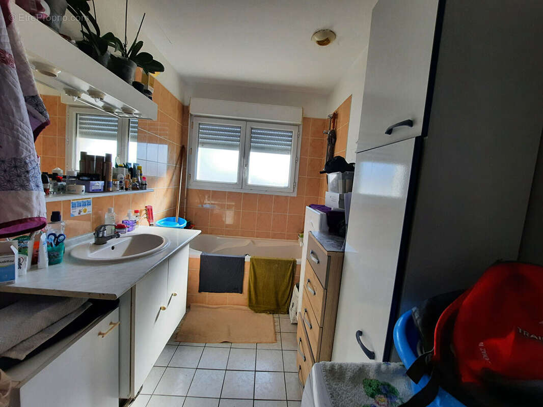 Saint-nazaire -t3- centre ville - 66.60 m² - photo 5