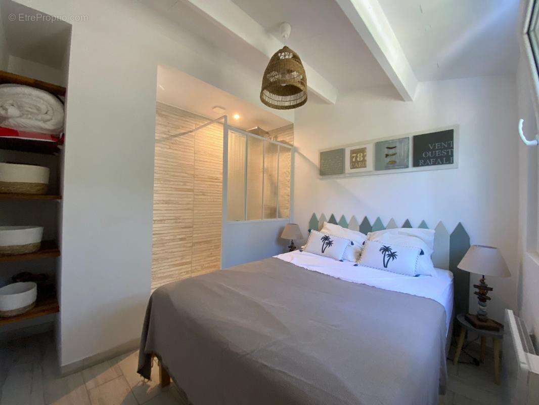 Maison à LES MATHES