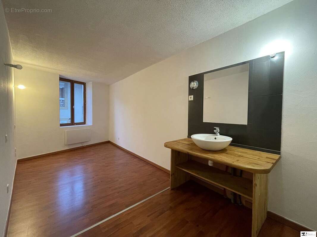 Appartement à SALIES-DU-SALAT