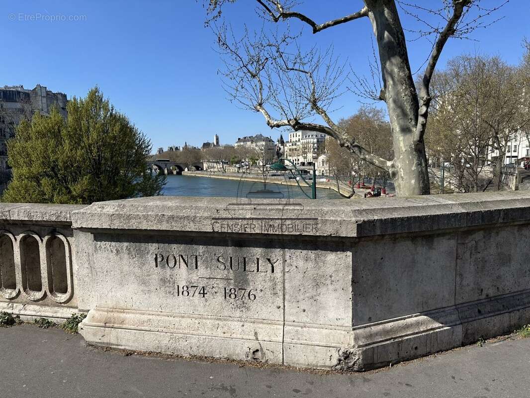 Appartement à PARIS-4E