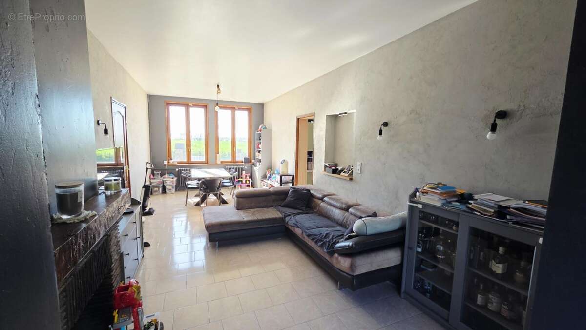 Maison à MAILLY-MAILLET