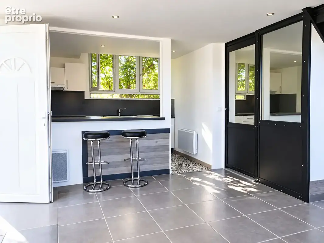Mieux qu'un appartement ! Maison Proche gare Chambly, 82m²/3 pièces /2 chambres - photo 2