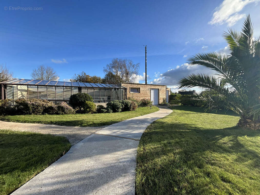 Maison à PLOUEZOC&#039;H