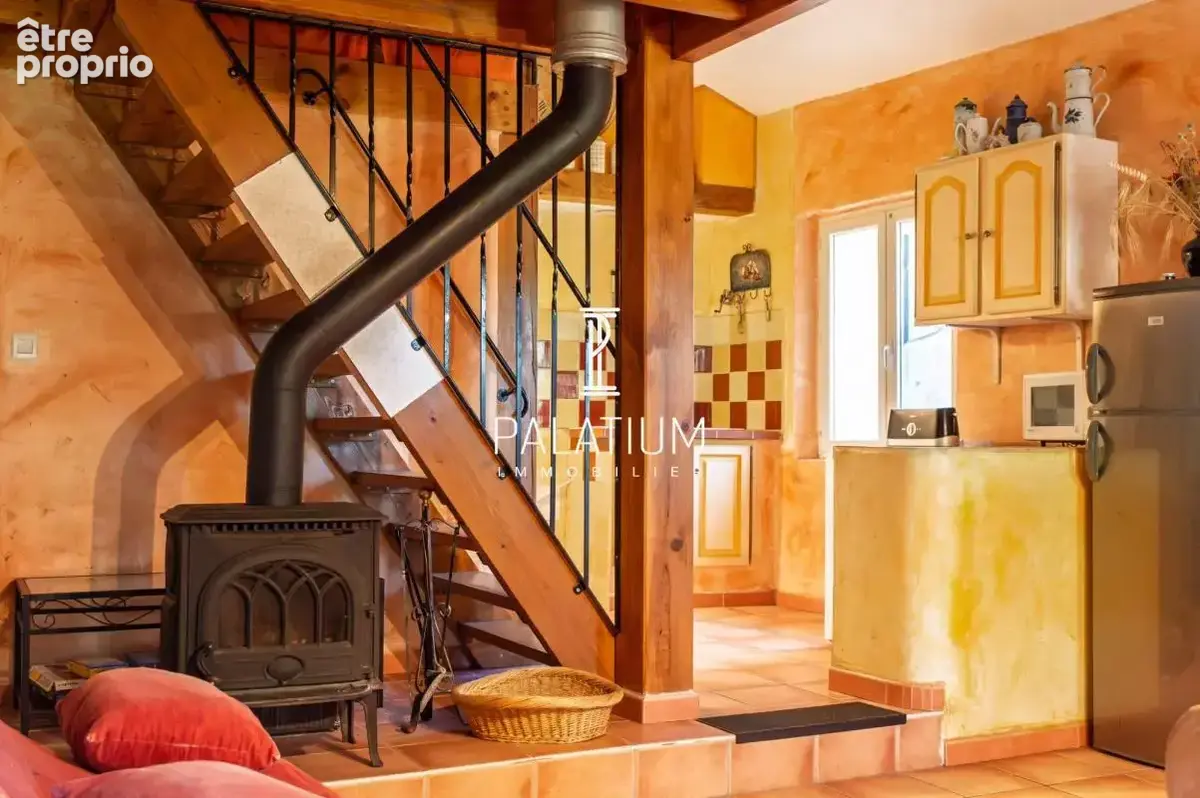 Maison de 190 m², 8 pièces, 4 chambres, terrain de 390 m² à Châteauneuf-Miravail - photo 3