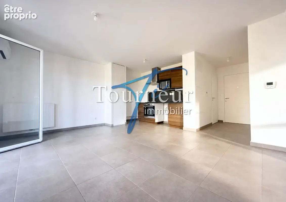 Le castellet standing 2020 beau t2 dernier etage ascenseur vue degagee - photo 4