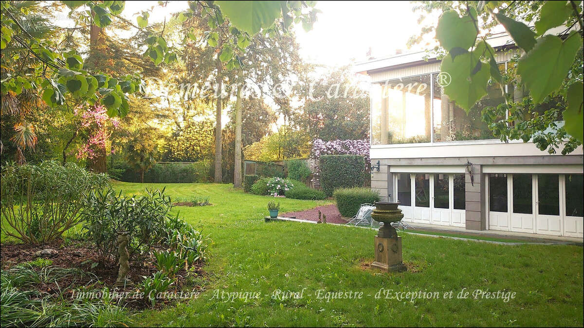 Grande demeure bourgeoise centre bourg, dépendances, accès rivière - photo 32