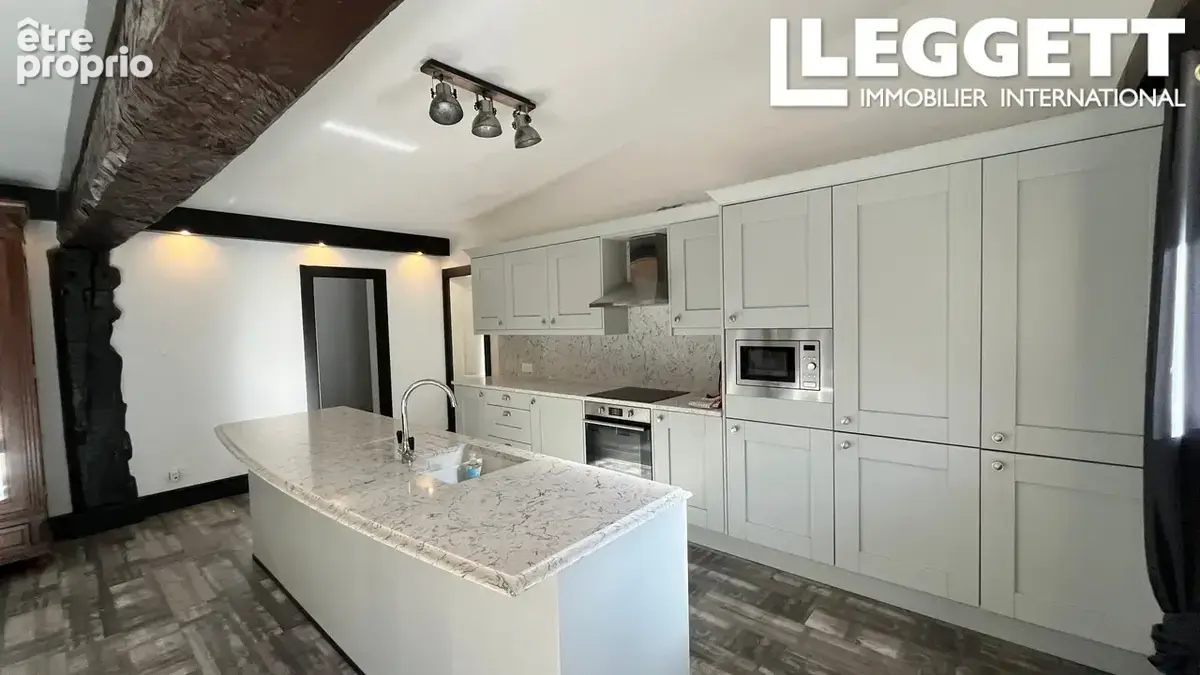 Domaine de pêche à la carpe en Normandie avec 2 étangs, 2 maisons, 3 chalets et potentiel commercial - photo 4