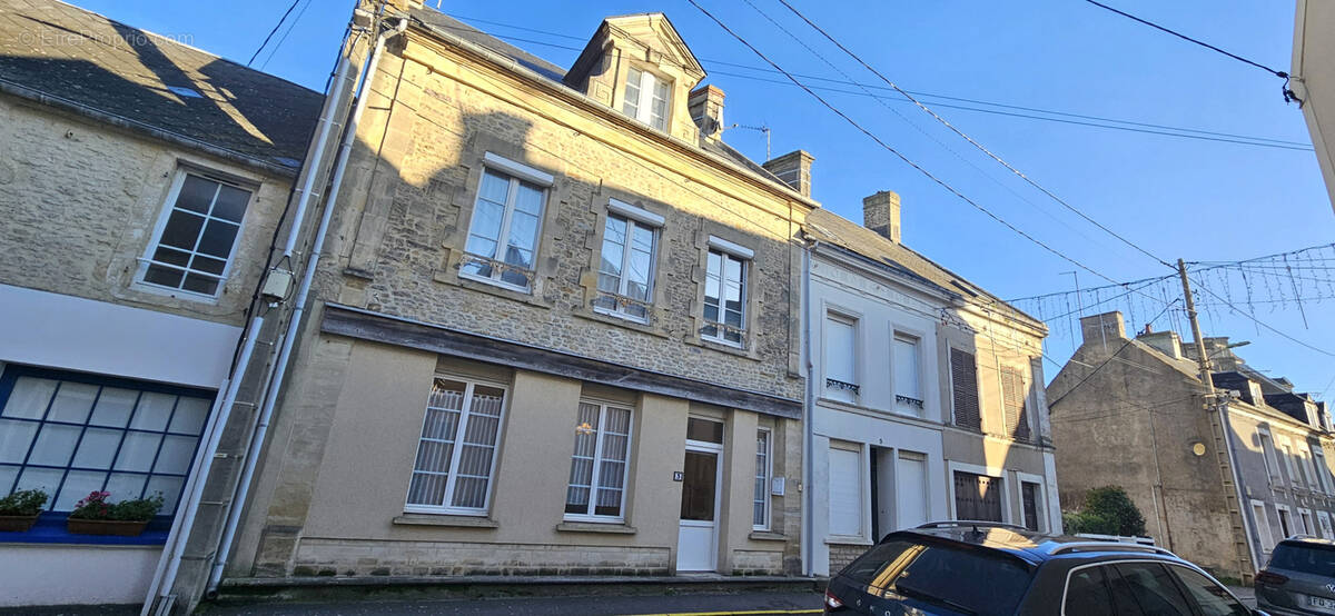 Maison à GRANDCAMP-MAISY