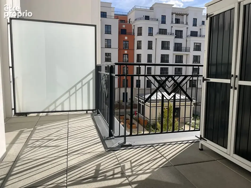 2  pièces avec terrasse dans le nouveau quartier du Grand Canal, avec parking en sous-sol. - photo 5