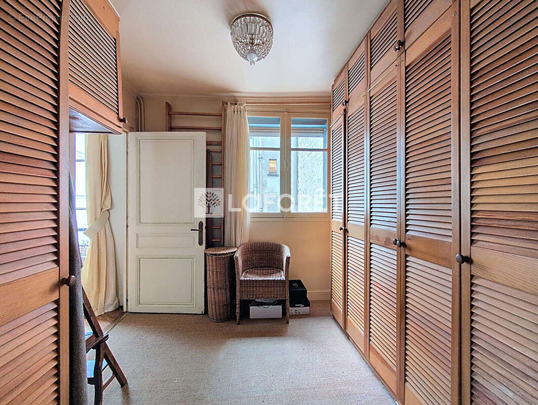 Appartement à PARIS-9E