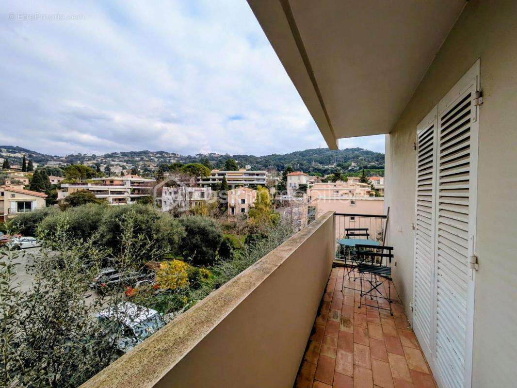 Appartement à LE CANNET