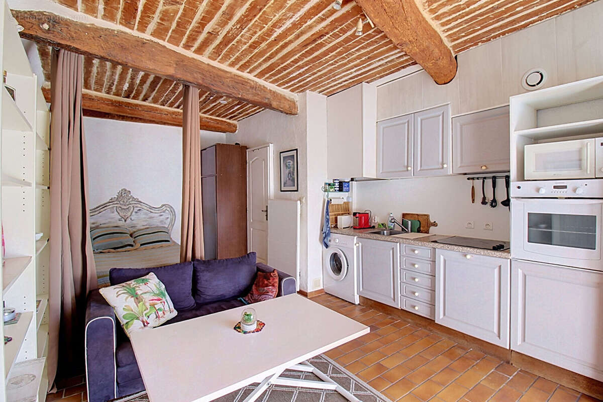 Appartement à CALLAS
