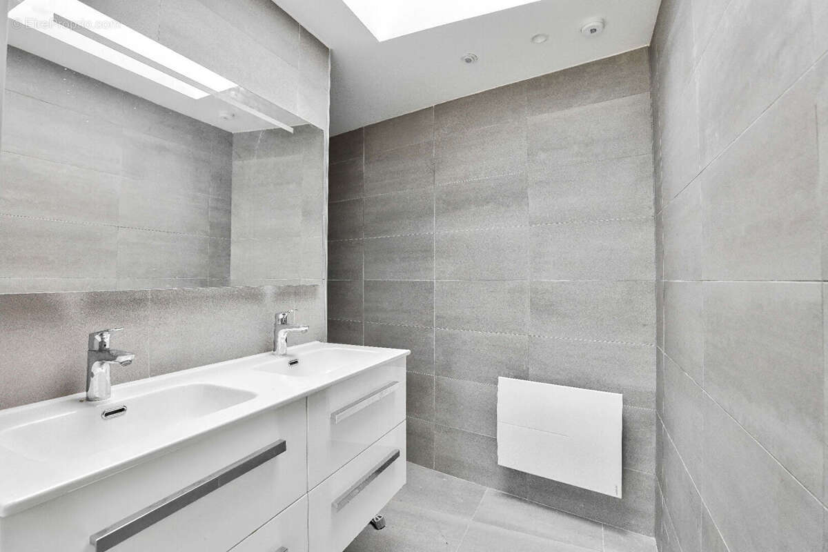 Commerce à MONTREUIL