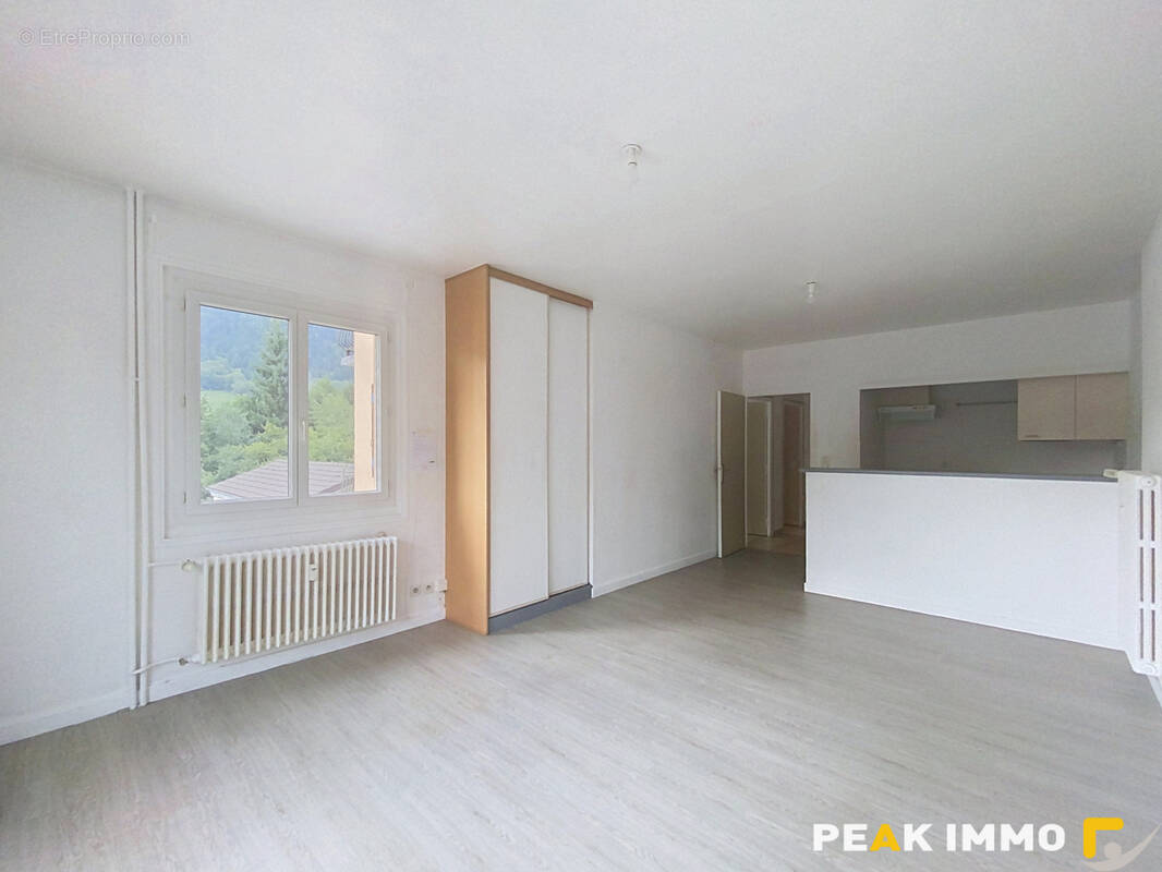 SAINT-JEOIRE-EN-FAUCIGNY   Appartement T3 de 60,75 m2 avec balcons, cave et stationnement - photo 1