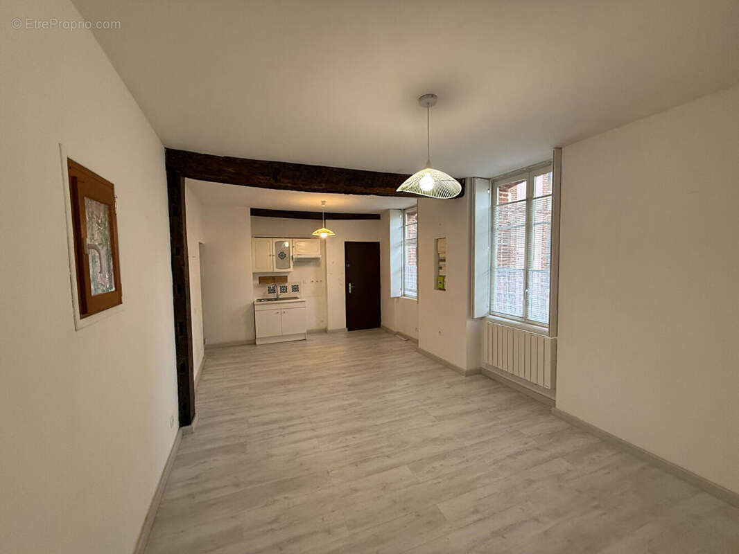 Appartement à NONANCOURT