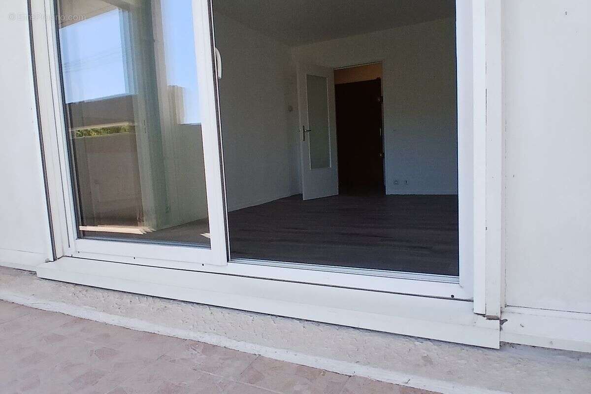 Appartement à MARSEILLE-11E