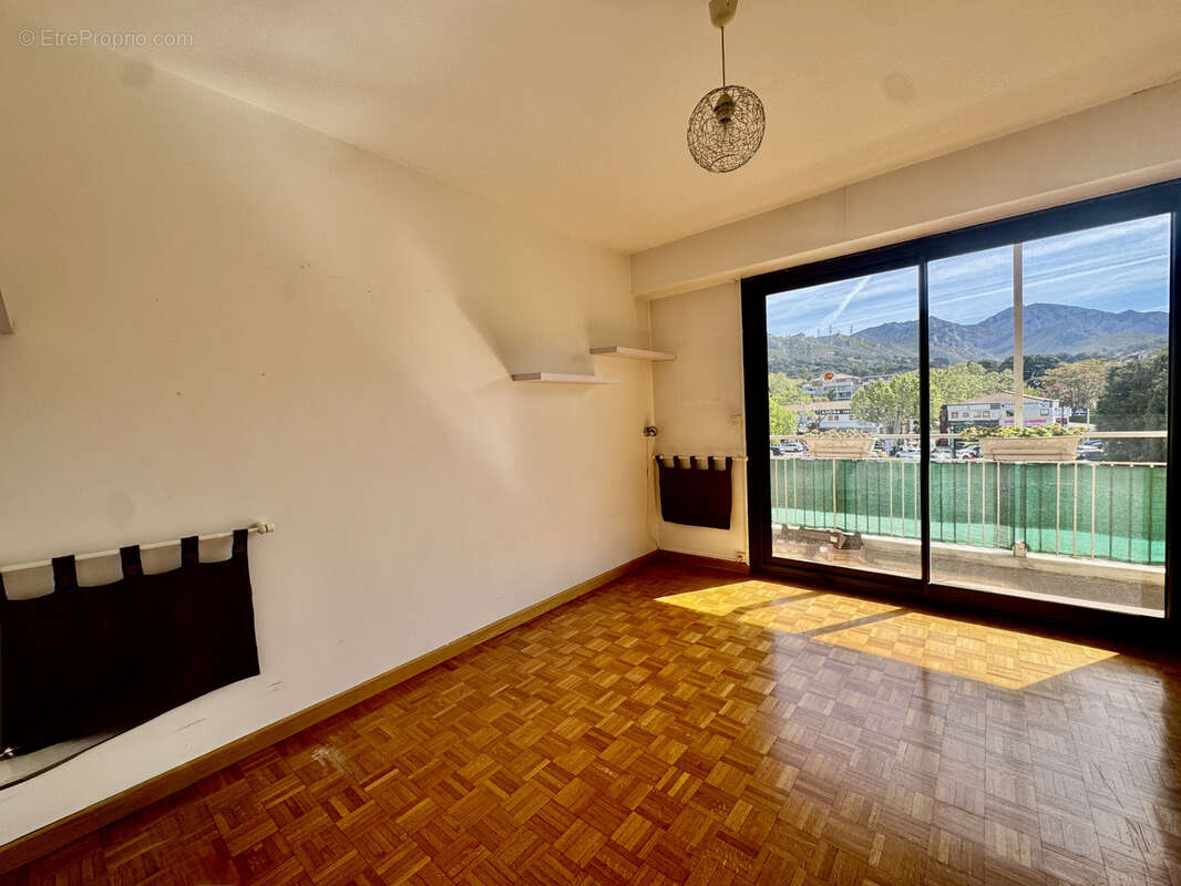 Appartement à MARSEILLE-9E