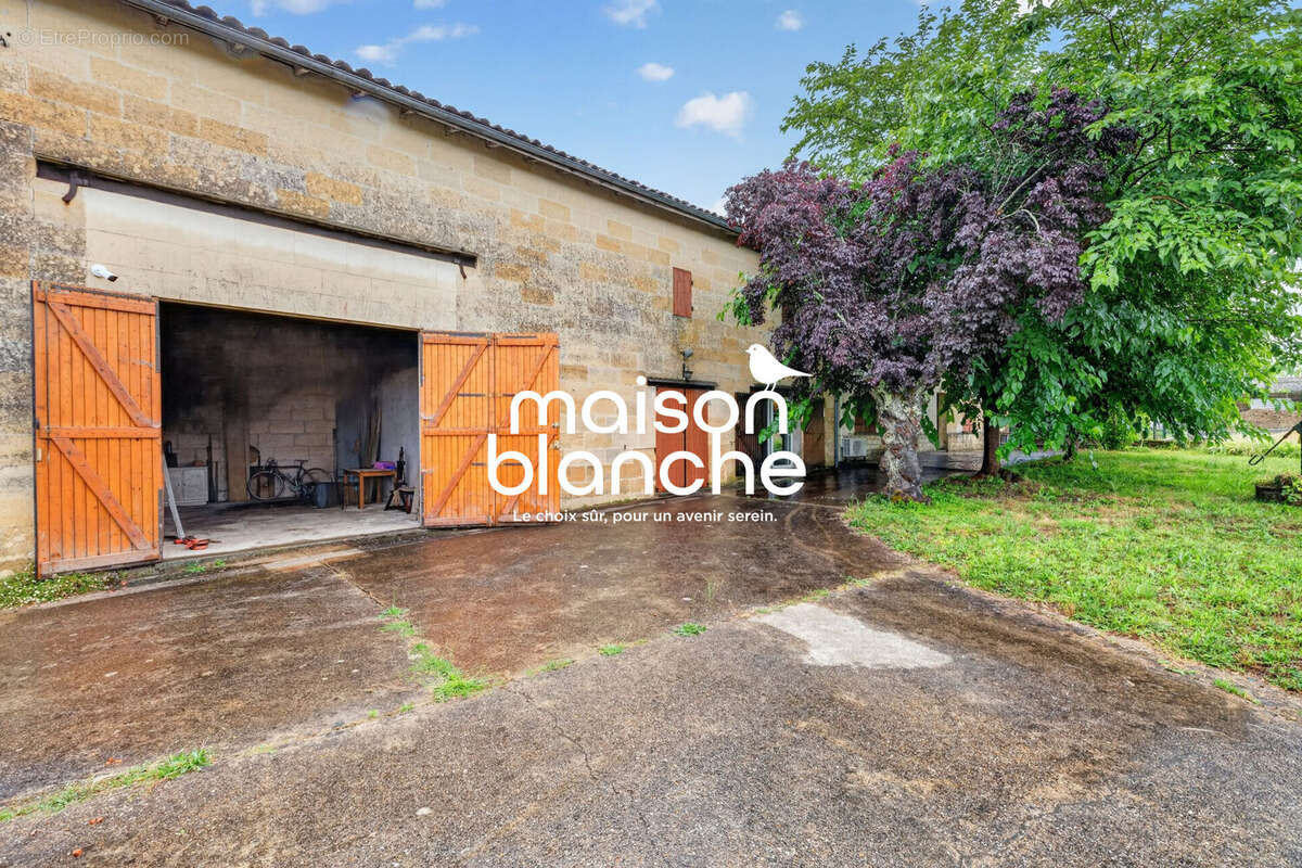 Maison à MONTAGNE