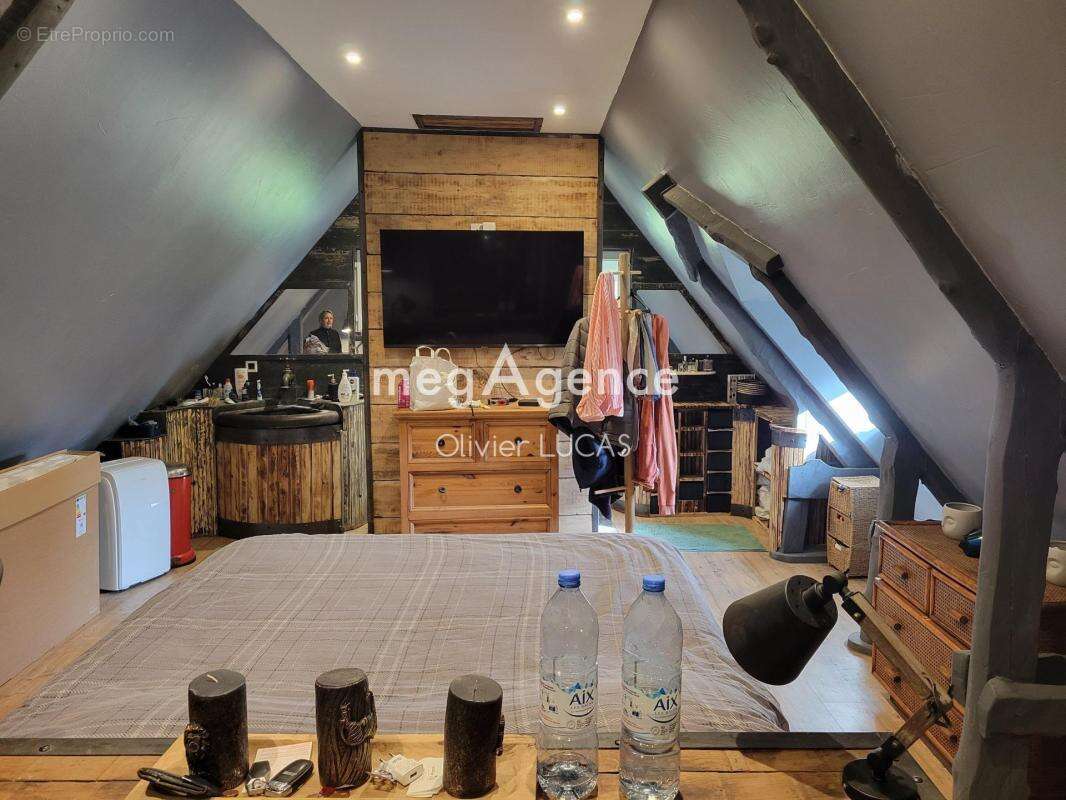 Maison à SAINT-HYMER