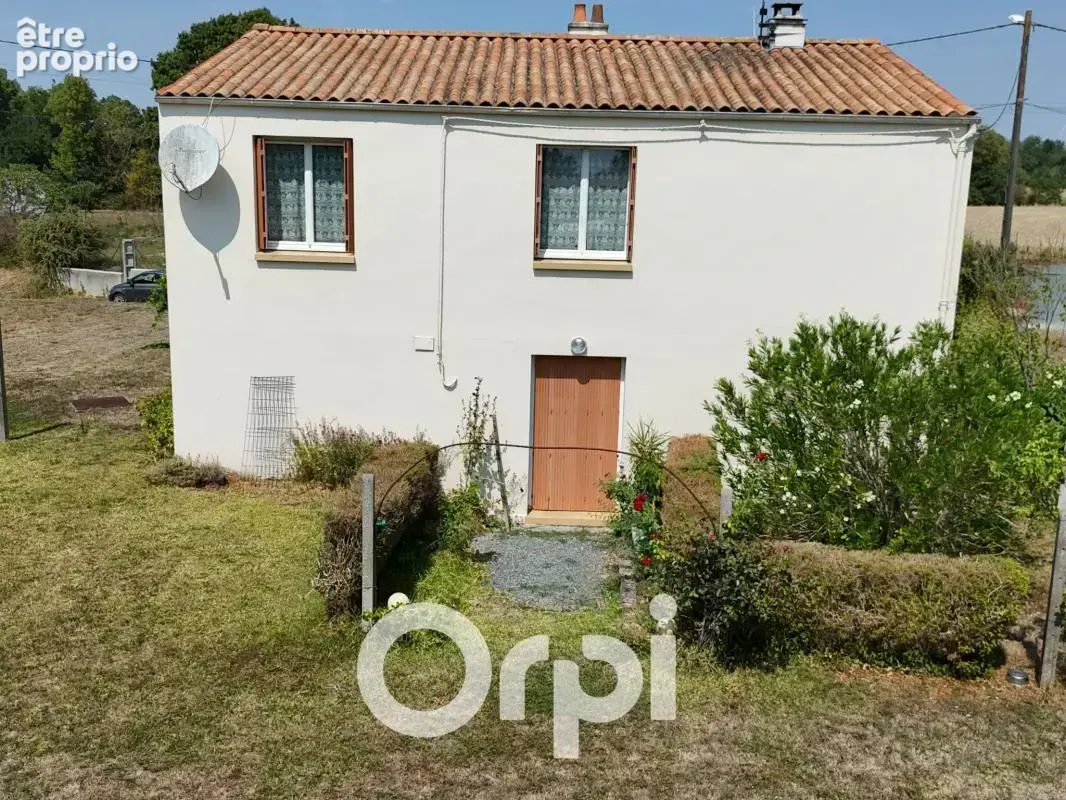 Maison à SAINT-CREPIN