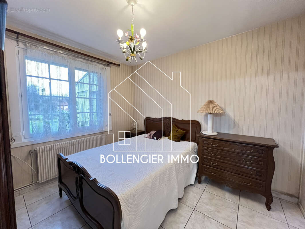 Maison à HAZEBROUCK