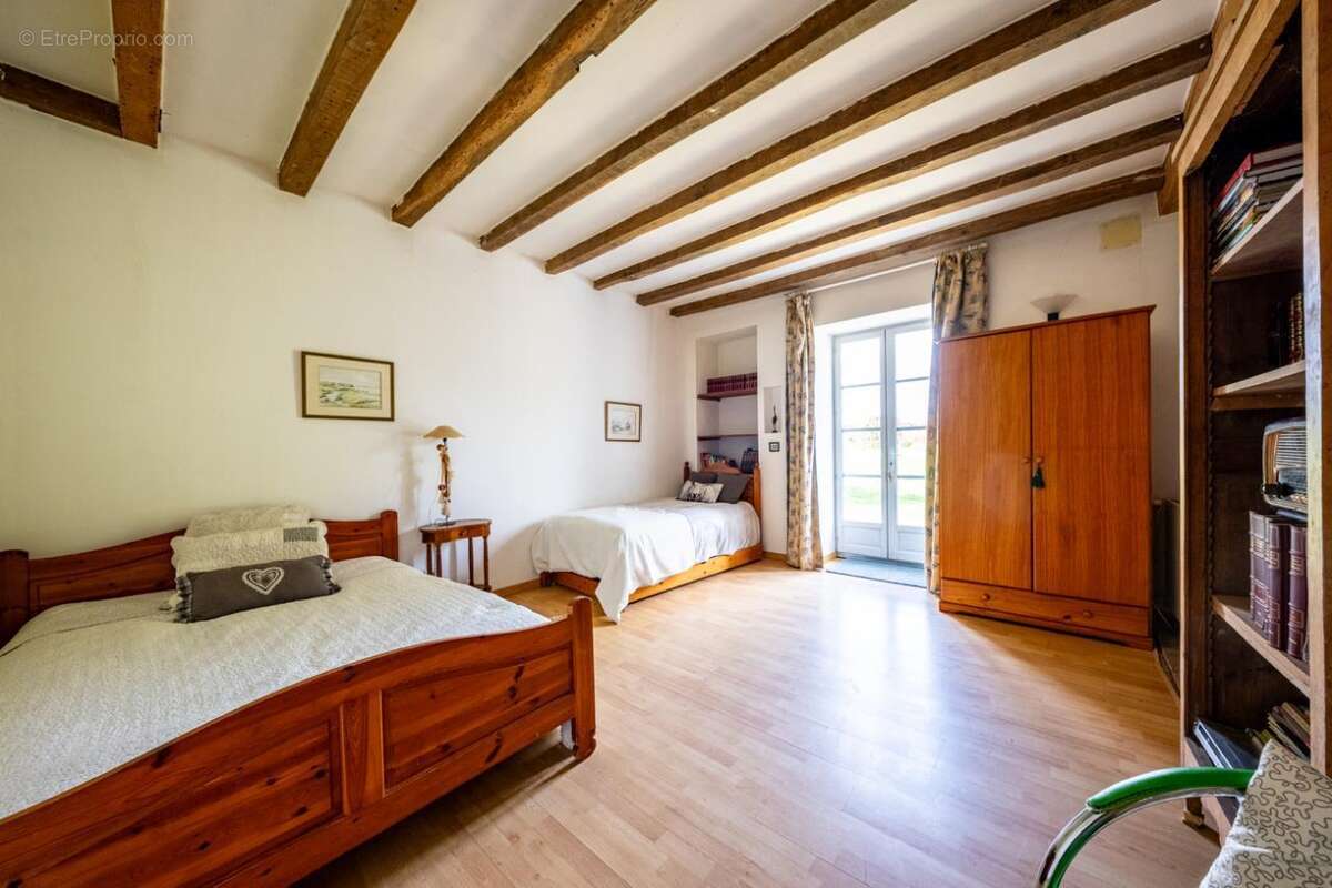 Maison à BEIRE-LE-CHATEL