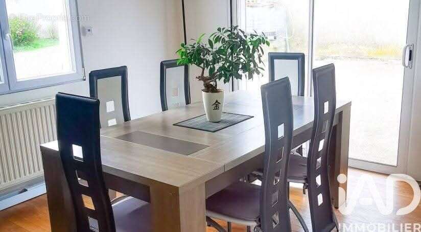 Photo 9 - Maison à CHARMONT