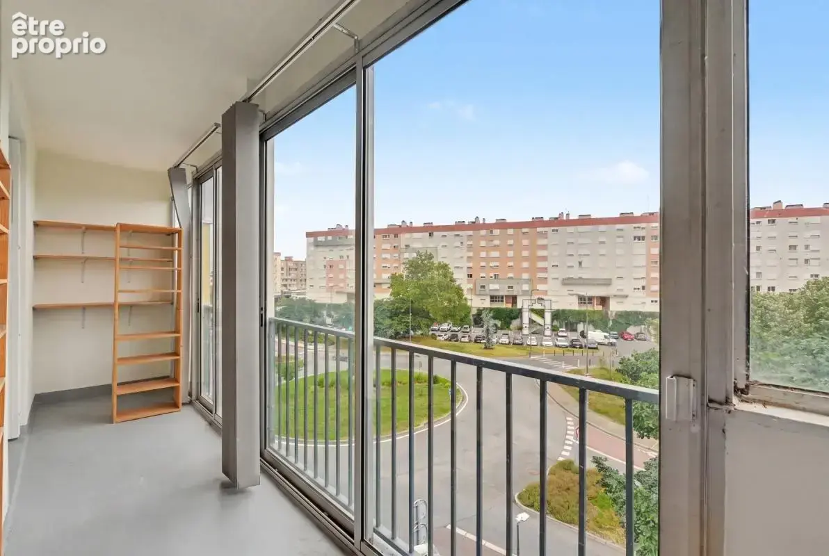 COLOMIERS – Grand T3 traversant de 77 m² avec ascenseur, véranda et balcon et double exposition - photo 9