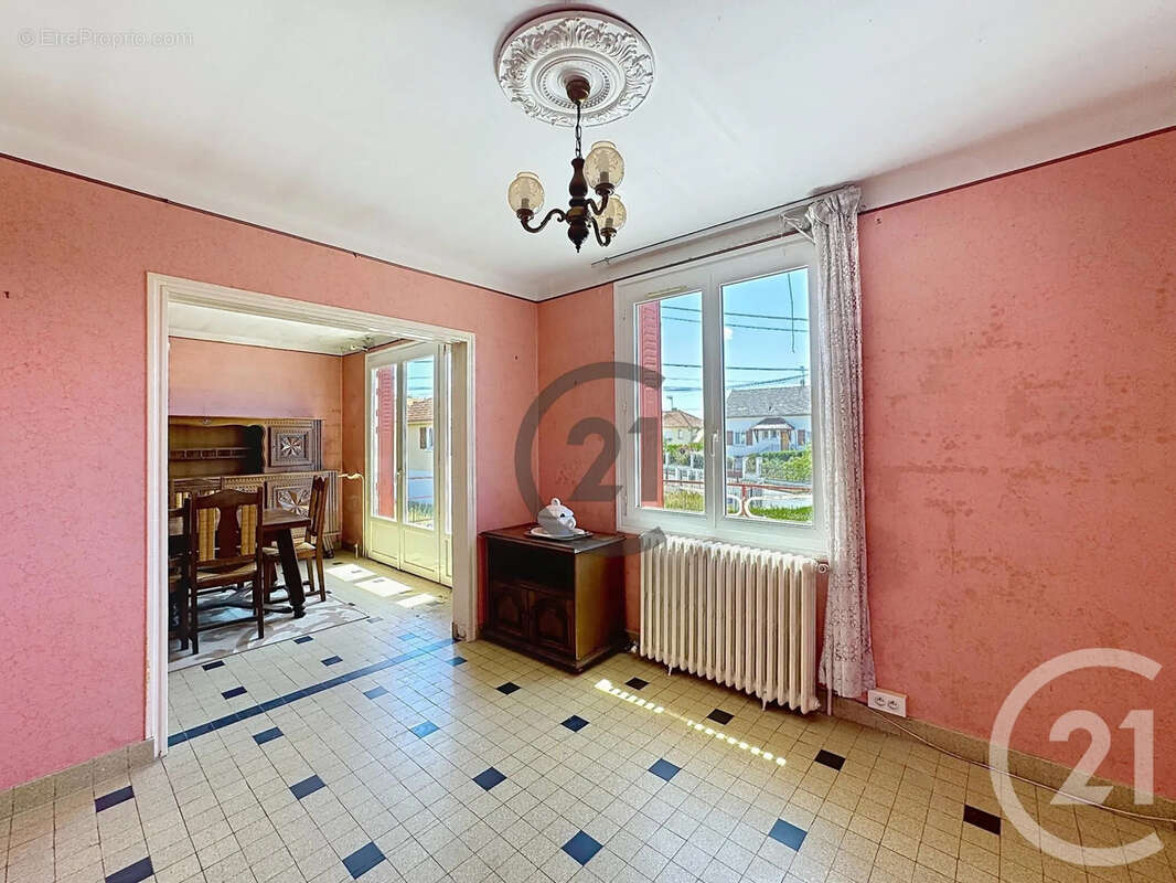 Maison 81 m² à Villeneuve-Sur-Yonne  - photo 5