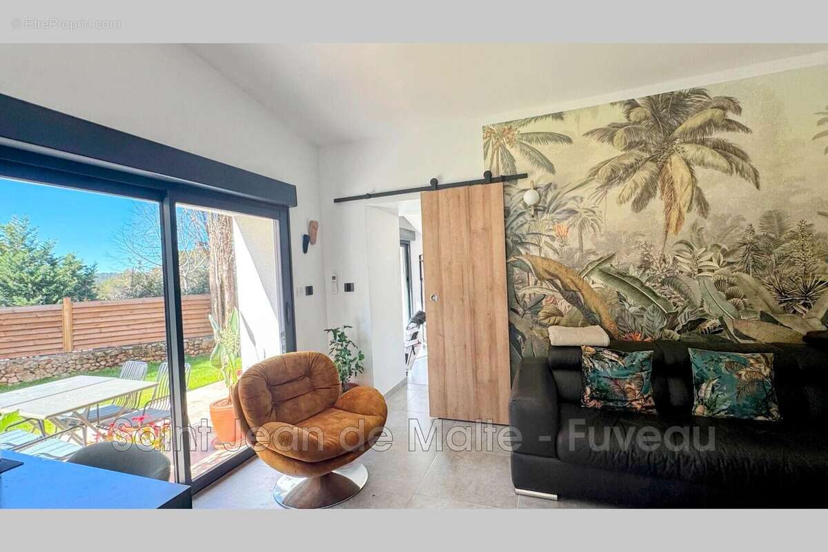 Appartement à LE THOLONET
