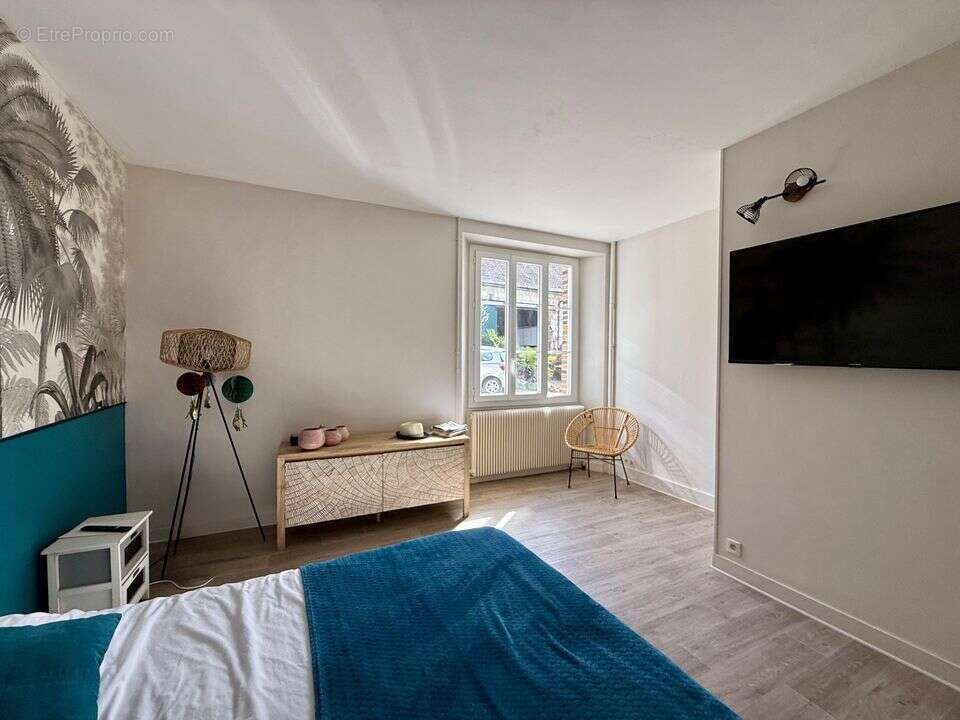 Maison à PONT-SUR-YONNE