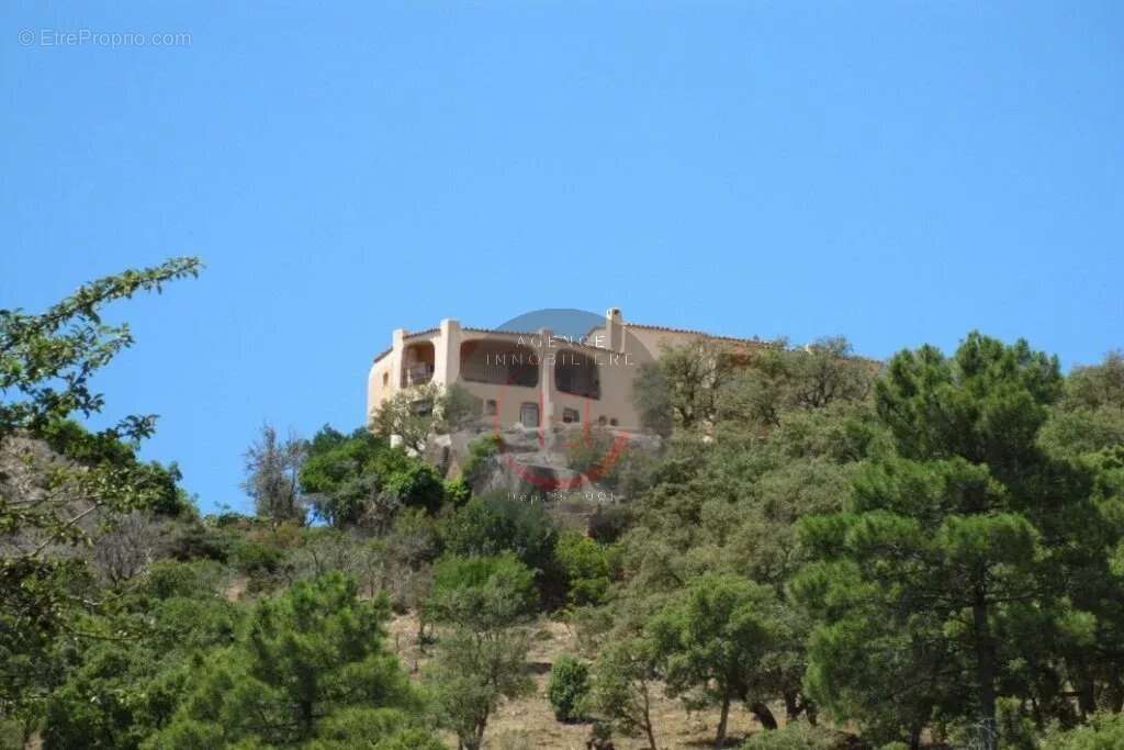 Maison à MANDELIEU-LA-NAPOULE