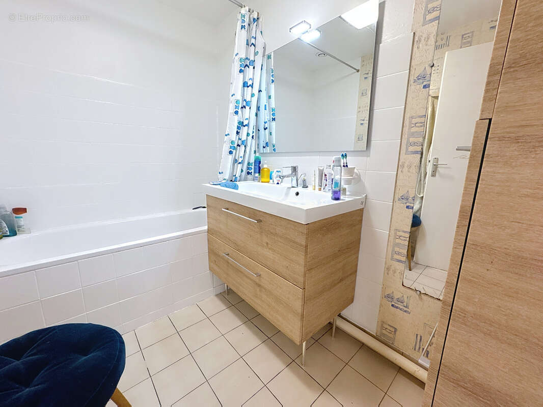 Maison à SAINT-GENIS-LAVAL