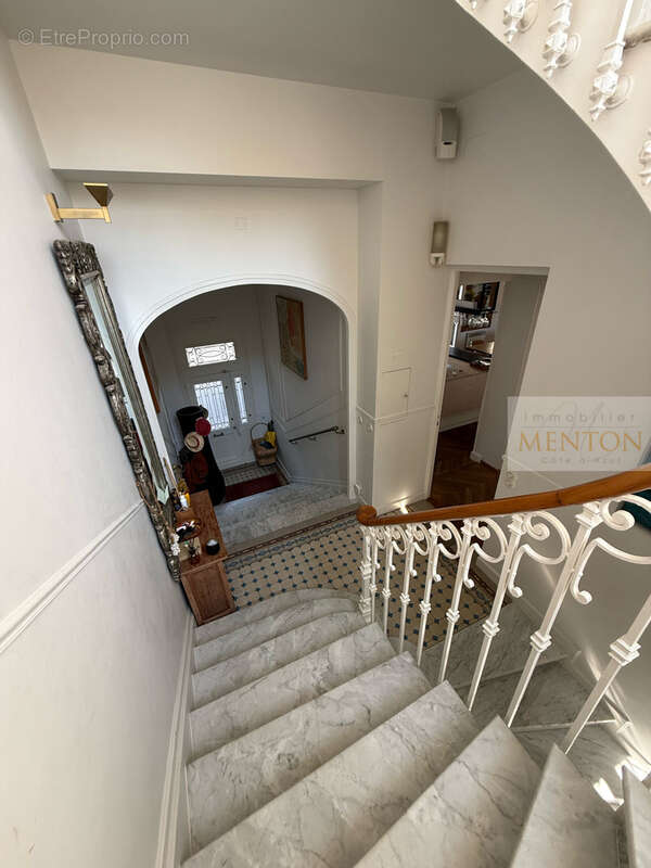 Menton, hôtel particulier, maison de ville - photo 39