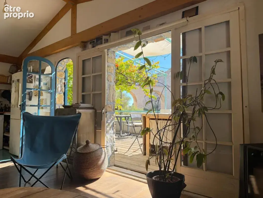 LA VESSE  Maison 63,20 m² – Terrain 431 m²  Véritable refuge méditerranéen.  509 400 euro - photo 5