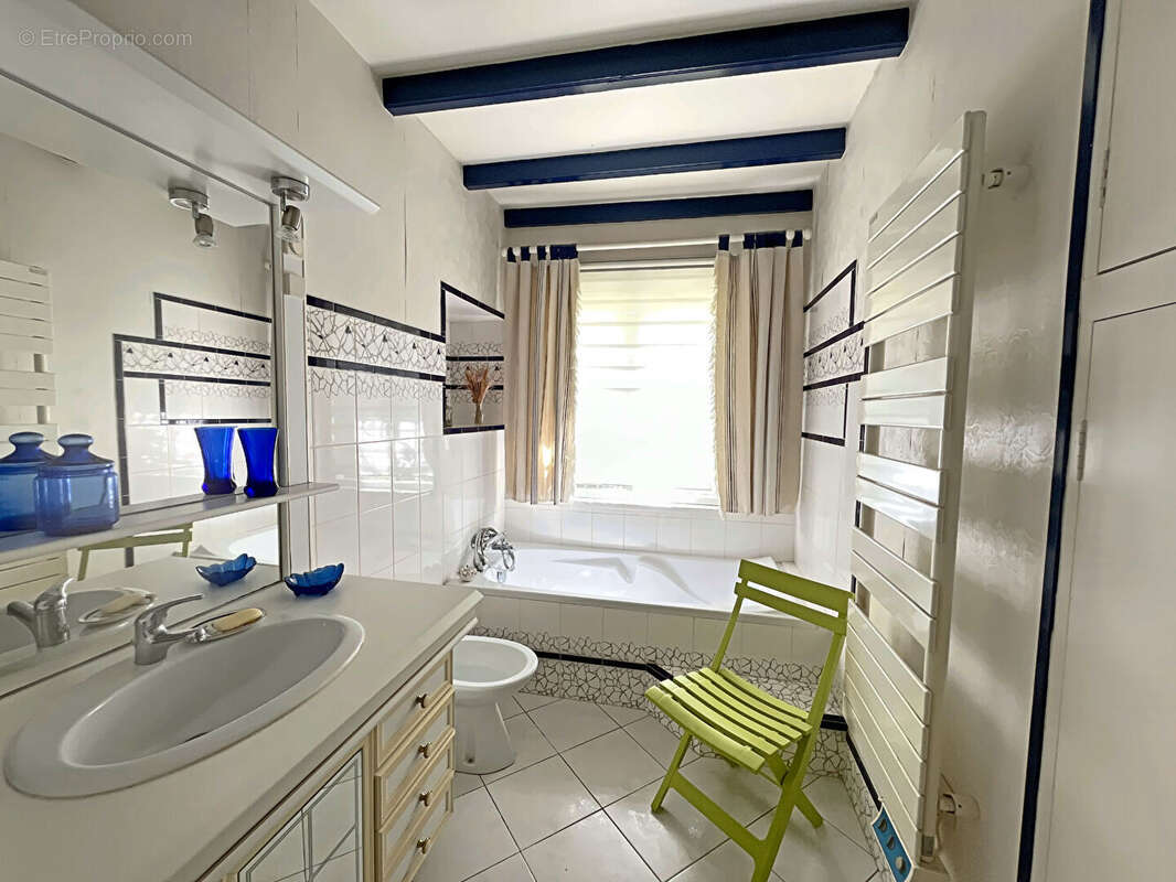 Maison à MESCHERS-SUR-GIRONDE