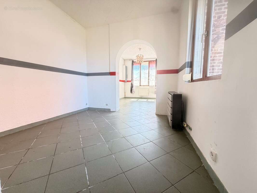 Maison à vendre 4 pièces VITRY EN ARTOIS (62) - photo 2