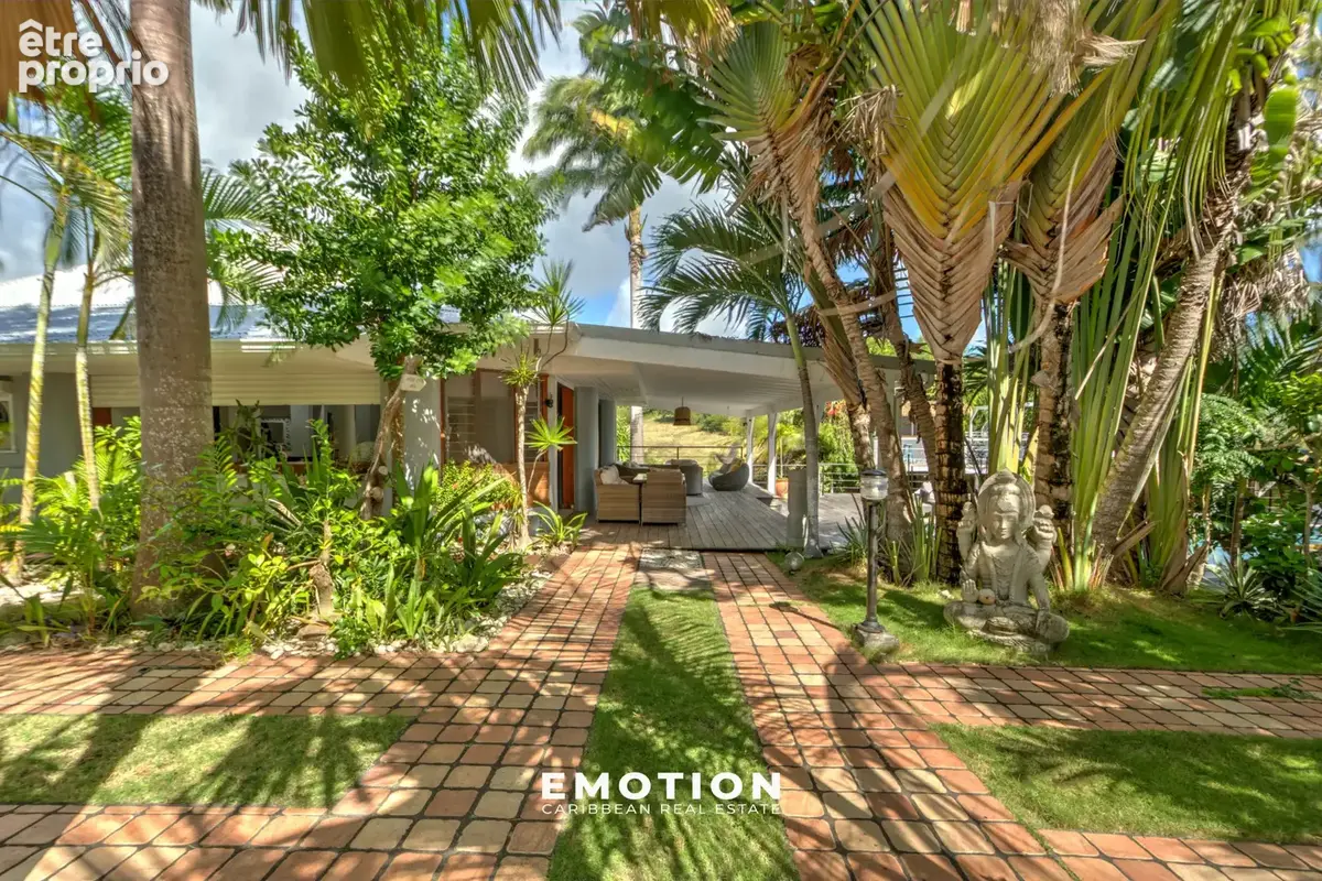 Villa T8 - 265 m2 + Jardin tropical + Piscine - photo 10