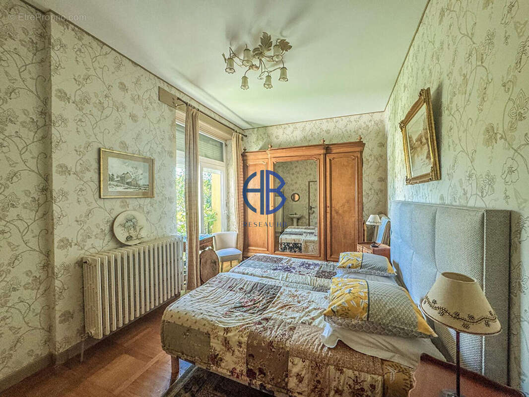 Maison à LA TOUR-DU-PIN