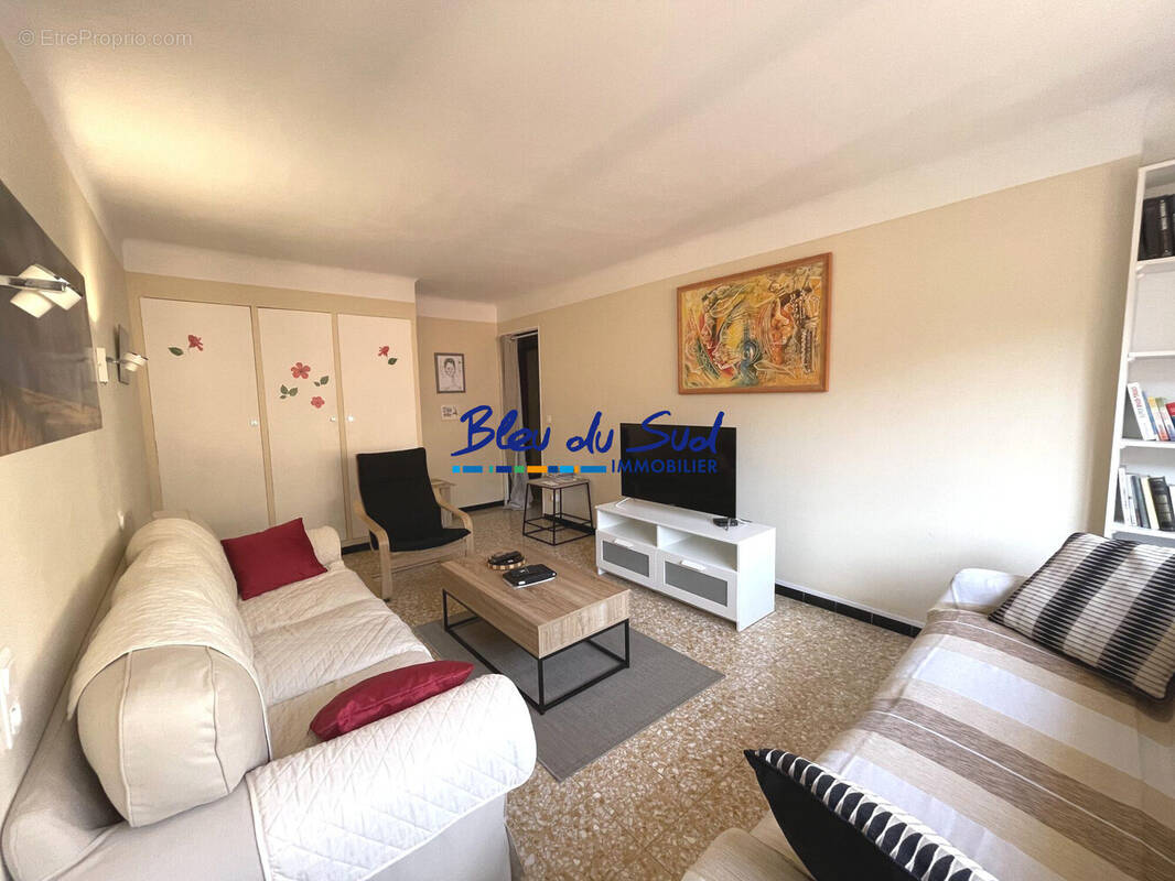 Pièce de vie du 2ème étage - Maison à VERNET-LES-BAINS