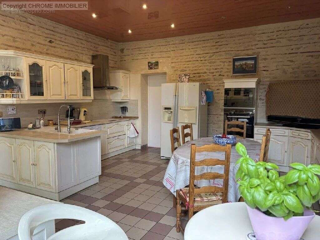 Maison à CASTELJALOUX